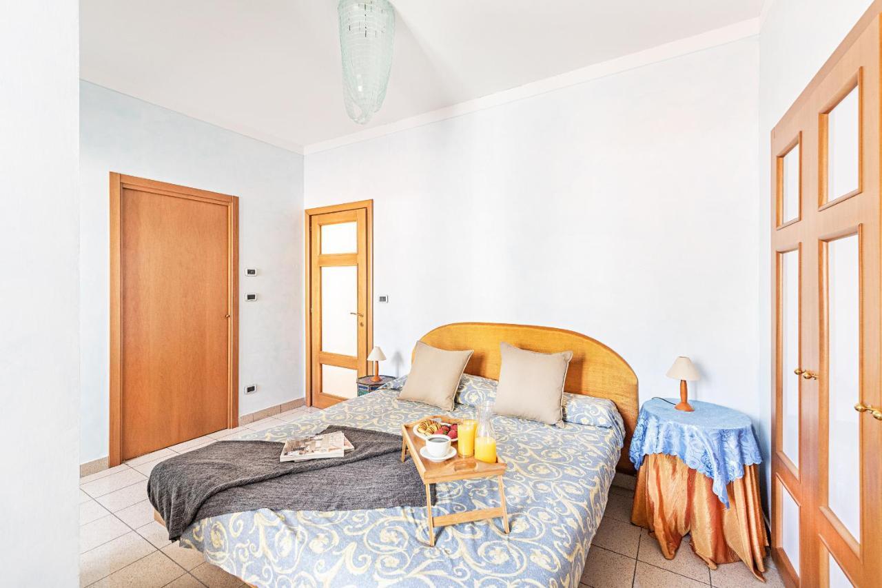 Gaudio Flat Near Ariston Theater By Wonderful Italy Apartment ซานเรโม ภายนอก รูปภาพ
