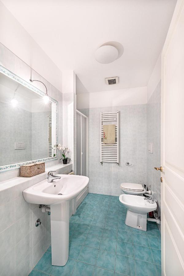 Gaudio Flat Near Ariston Theater By Wonderful Italy Apartment ซานเรโม ภายนอก รูปภาพ