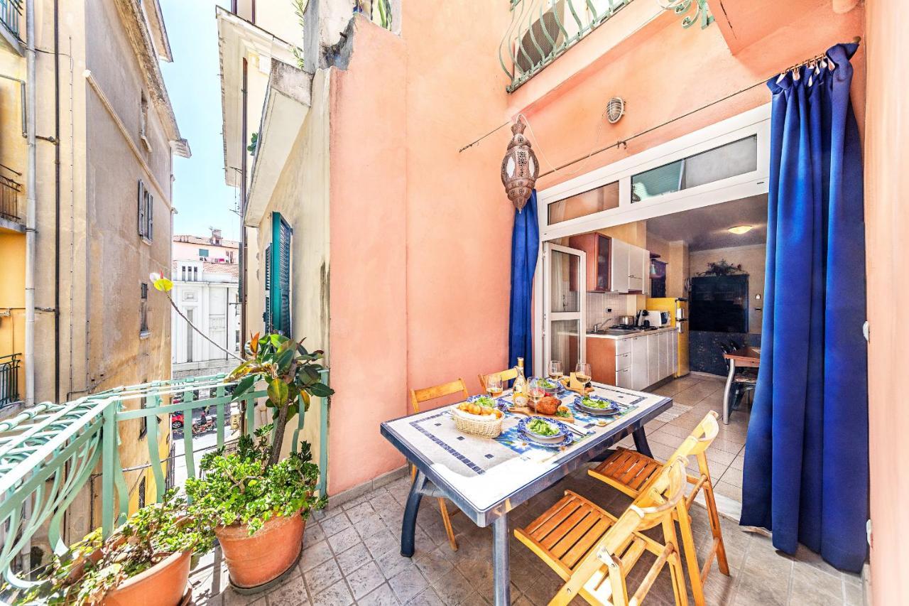 Gaudio Flat Near Ariston Theater By Wonderful Italy Apartment ซานเรโม ภายนอก รูปภาพ